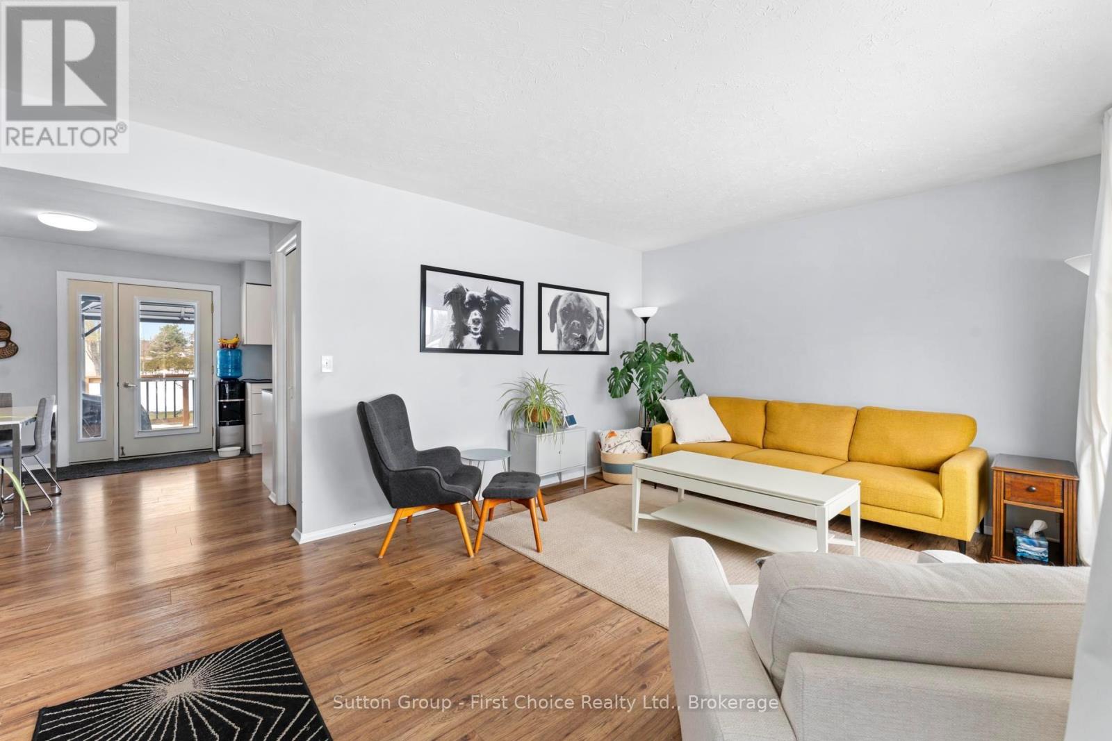 52 Water Street, Huron East, Ontario  N0K 1G0 - Photo 9 - X12843156