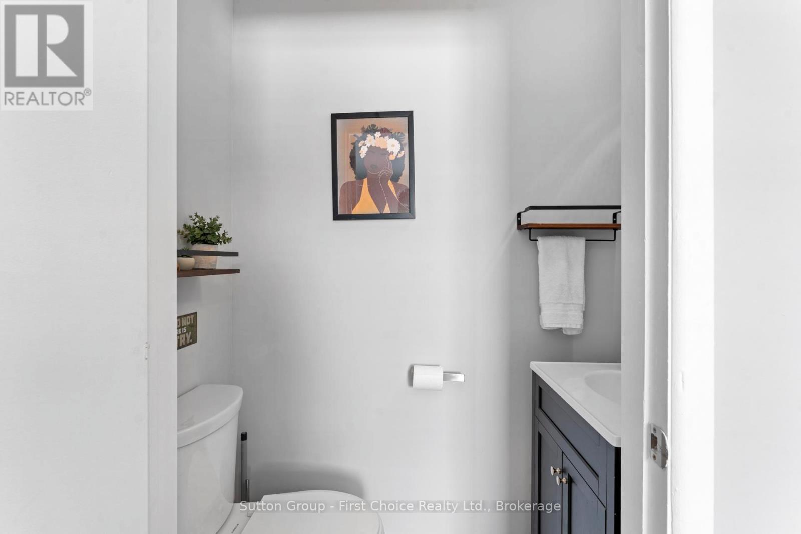 52 Water Street, Huron East, Ontario  N0K 1G0 - Photo 24 - X12843156