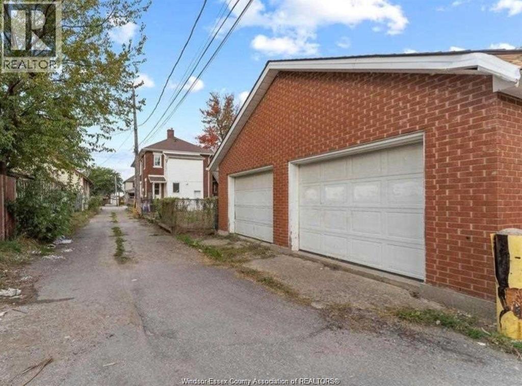 1178-1180 Pierre, Windsor, Ontario  N9A 2L4 - Photo 4 - 26004999