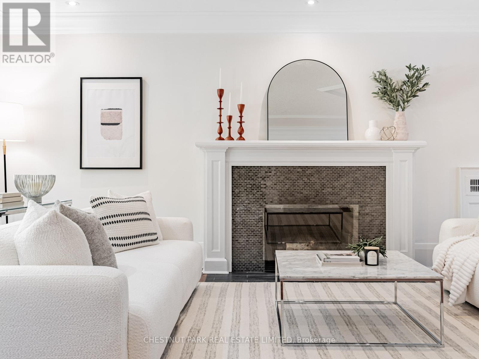 21 Cortleigh Boulevard, Toronto, Ontario  M4R 1K5 - Photo 11 - C12712984