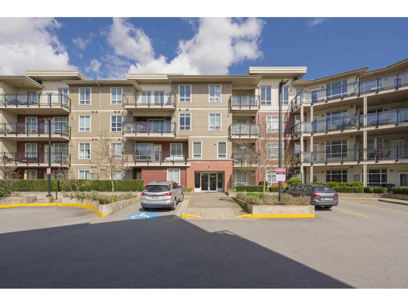 D405 20211 66 Avenue, Langley, British Columbia  V2Y 0L4 - Photo 3 - R3095905