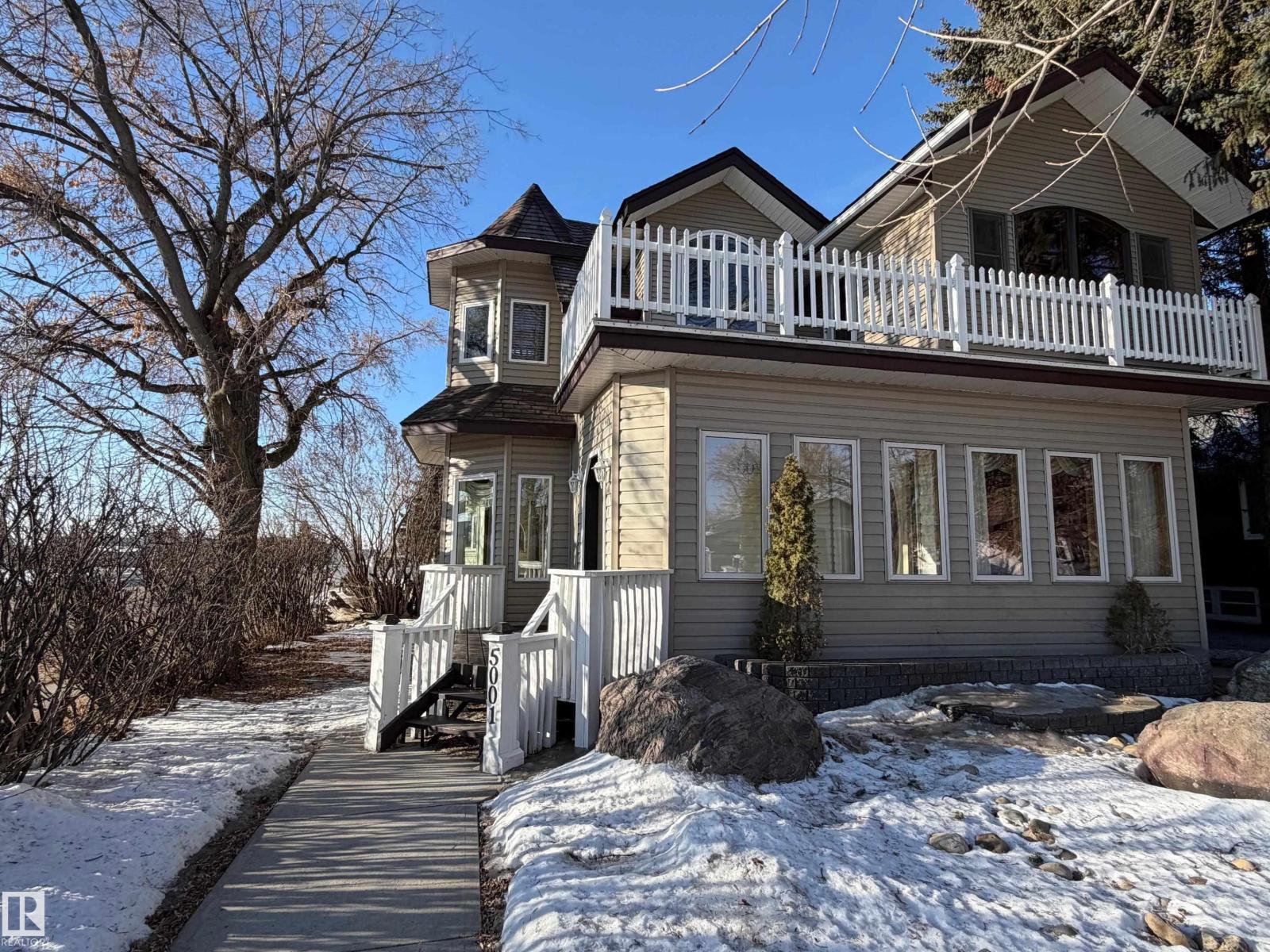 5001 42 AV, wetaskiwin, Alberta