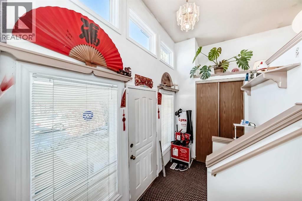 142 Hunterhorn Drive Ne, Calgary, Alberta  T3P 0B1 - Photo 2 - A2280035