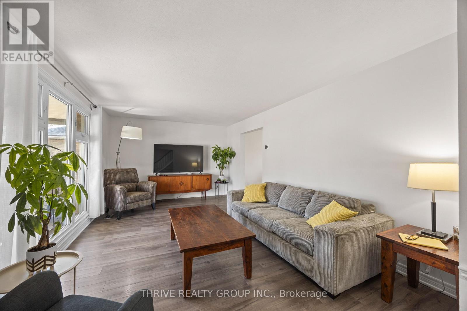 931 Farnham Road, London South, Ontario  N6K 1S2 - Photo 6 - X12866402