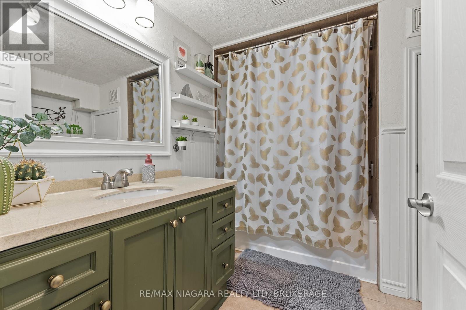 96 Terrace Drive, Hamilton, Ontario  L9A 2Y6 - Photo 22 - X12862314