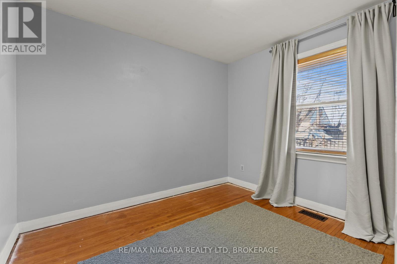 96 Terrace Drive, Hamilton, Ontario  L9A 2Y6 - Photo 17 - X12862314