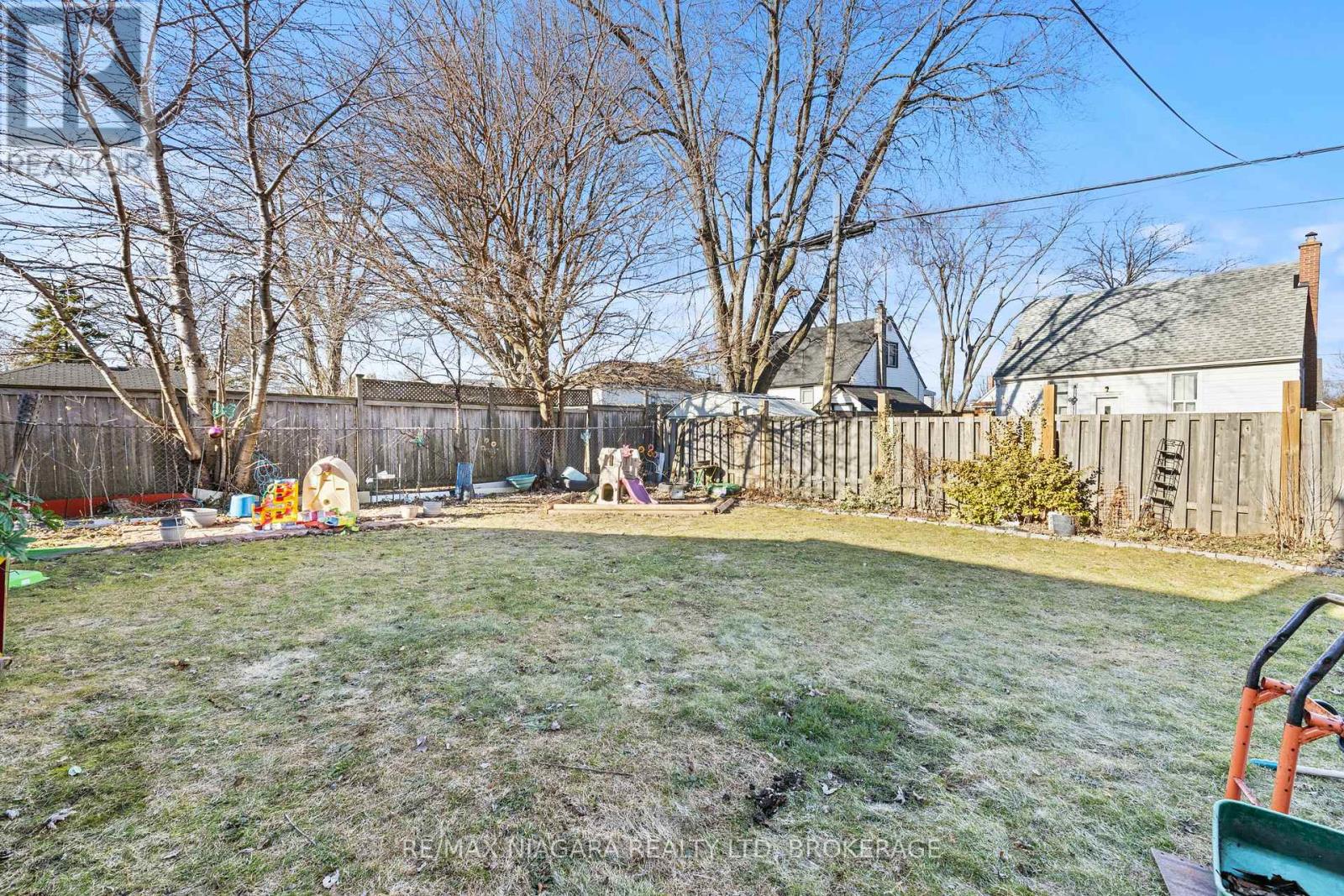 96 Terrace Drive, Hamilton, Ontario  L9A 2Y6 - Photo 29 - X12862314