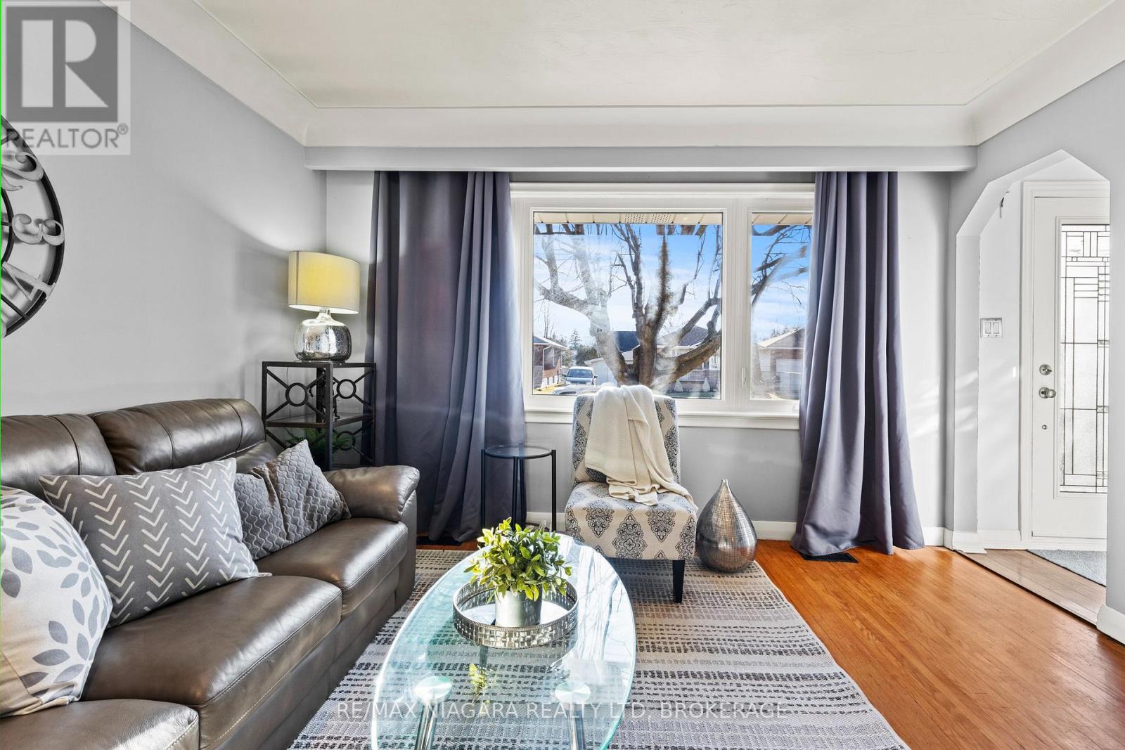 96 Terrace Drive, Hamilton, Ontario  L9A 2Y6 - Photo 8 - X12862314