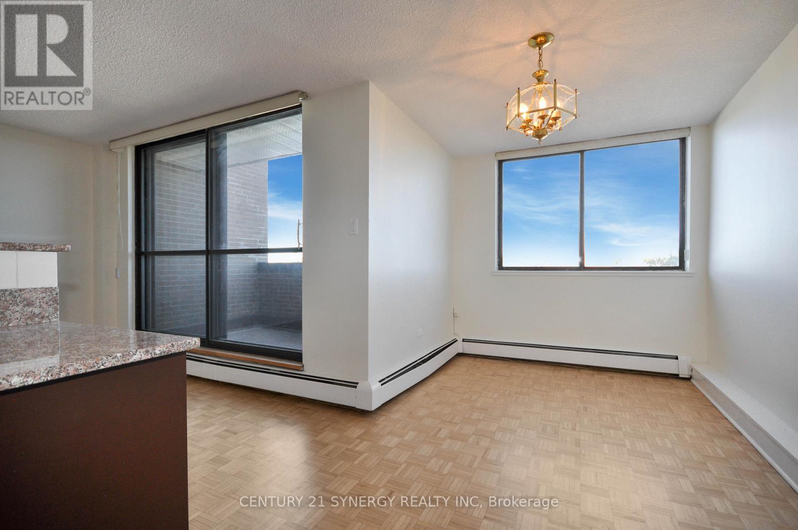 631 - 515 St Laurent Boulevard, Ottawa, Ontario  K1K 3X5 - Photo 8 - X12866480