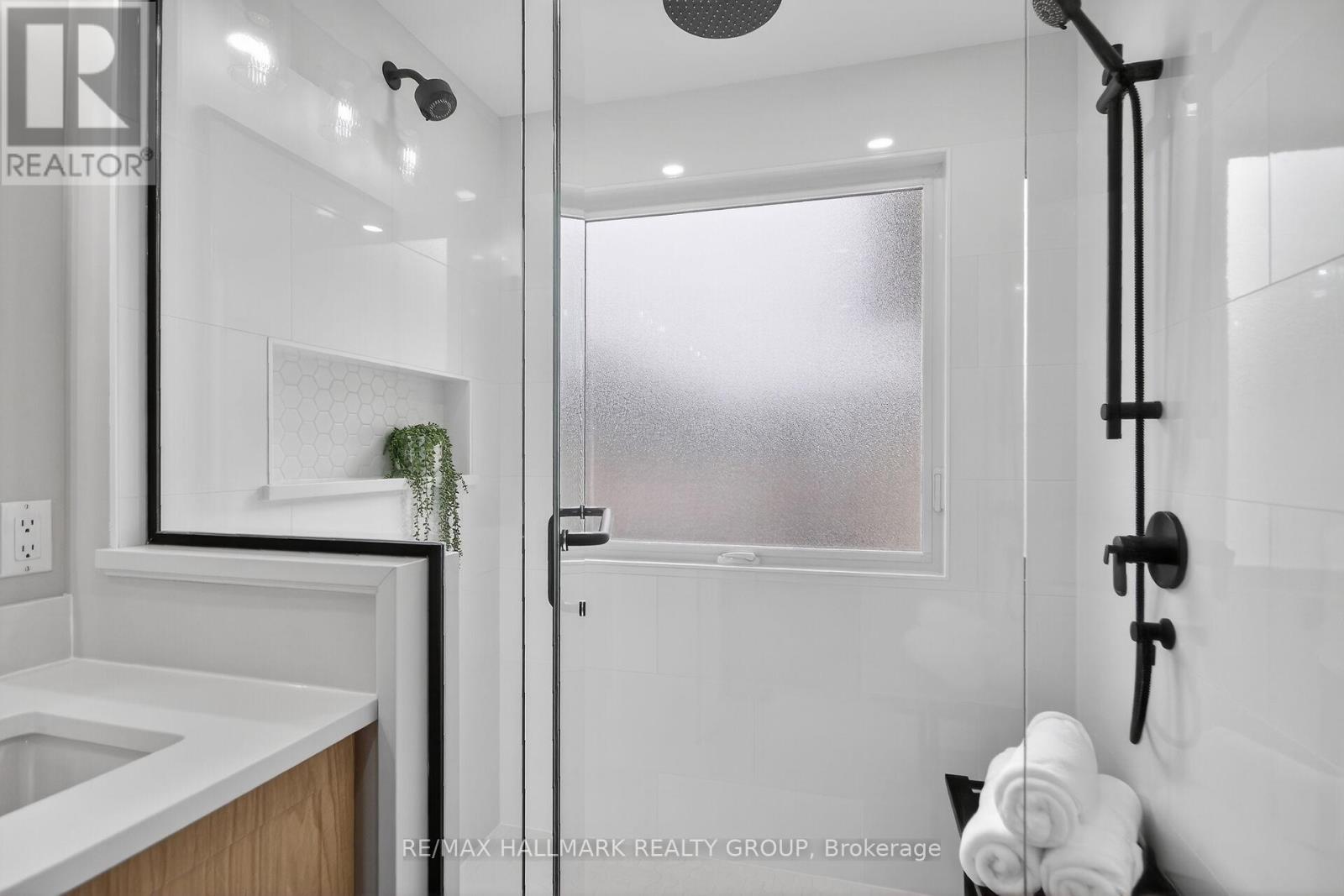 749 Oakglade Avenue, Ottawa, Ontario  K2M 0B5 - Photo 13 - X12866484