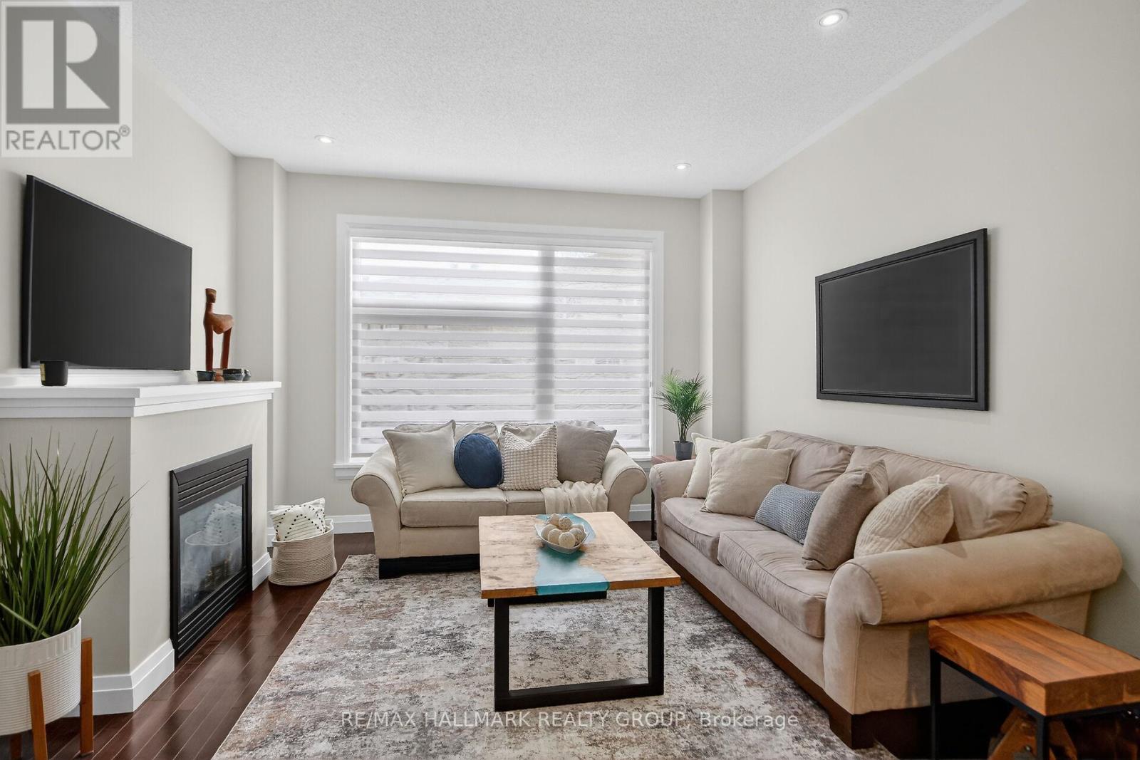 749 Oakglade Avenue, Ottawa, Ontario  K2M 0B5 - Photo 3 - X12866484