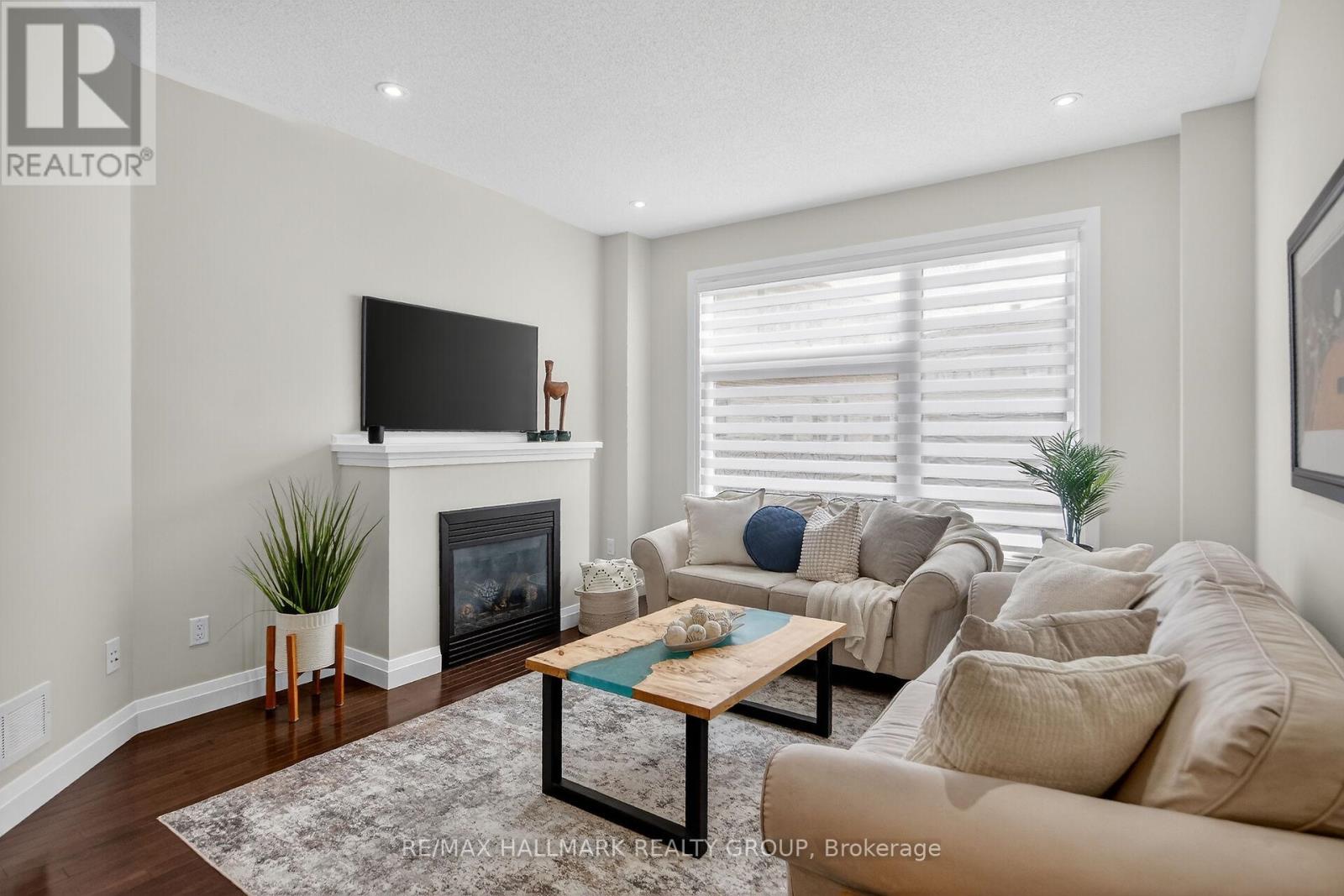 749 Oakglade Avenue, Ottawa, Ontario  K2M 0B5 - Photo 4 - X12866484