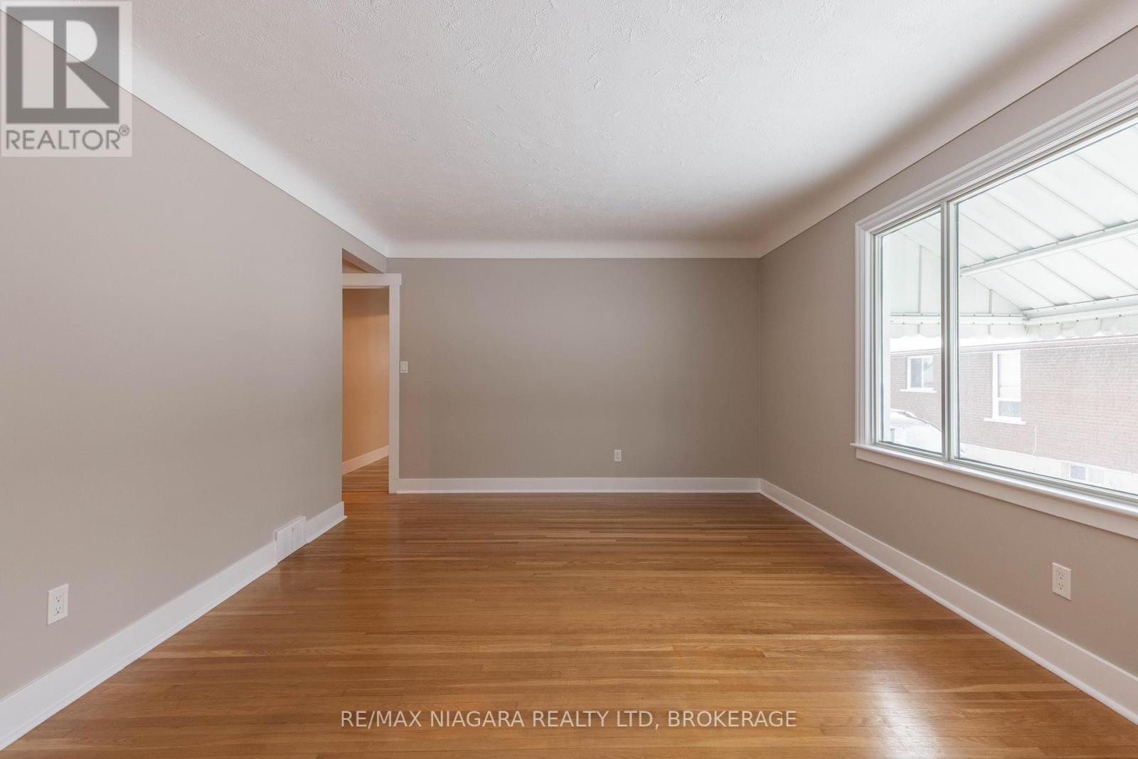 67 Glen Park Road, St. Catharines (Vine/linwell), Ontario  L2N 3E5 - Photo 10 - X12866278