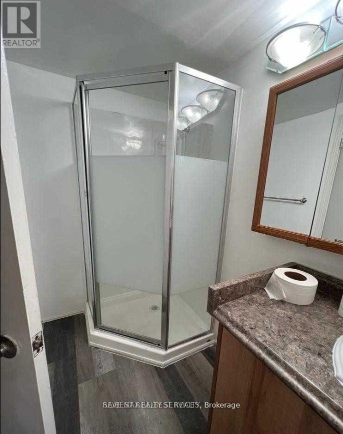 (Bsmt) - 18 Finsbury Drive, Brampton, Ontario  L6T 3P9 - Photo 8 - W12752426