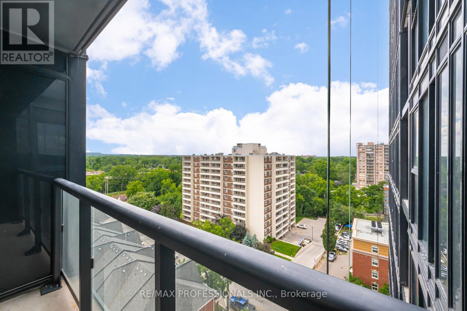 1011 - 370 Martha Street, Burlington, Ontario  L7R 2P7 - Photo 26 - W12866162