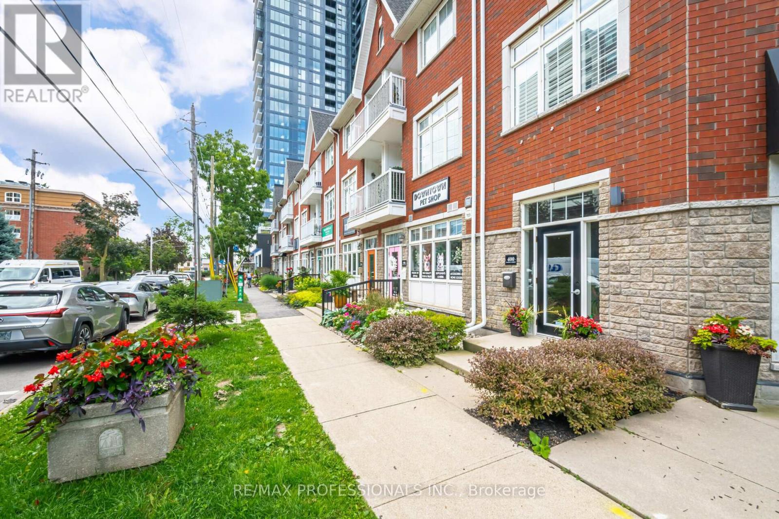 1011 - 370 Martha Street, Burlington, Ontario  L7R 2P7 - Photo 30 - W12866162