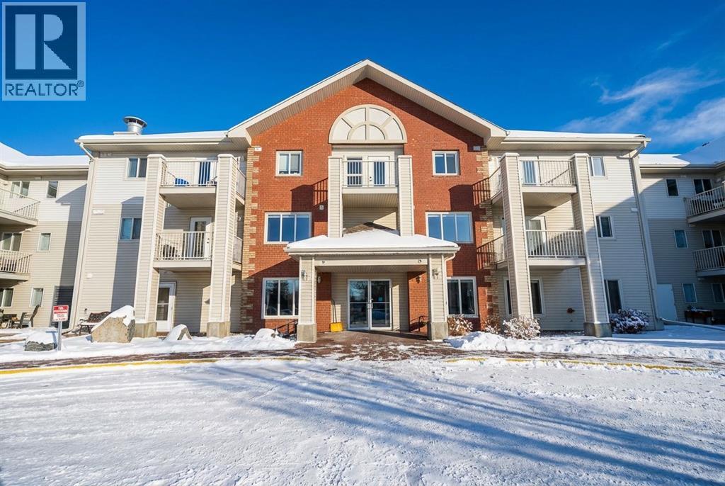 233, 56 Carroll Crescent, Red Deer, Alberta  T4P 3Y3 - Photo 1 - A2292188
