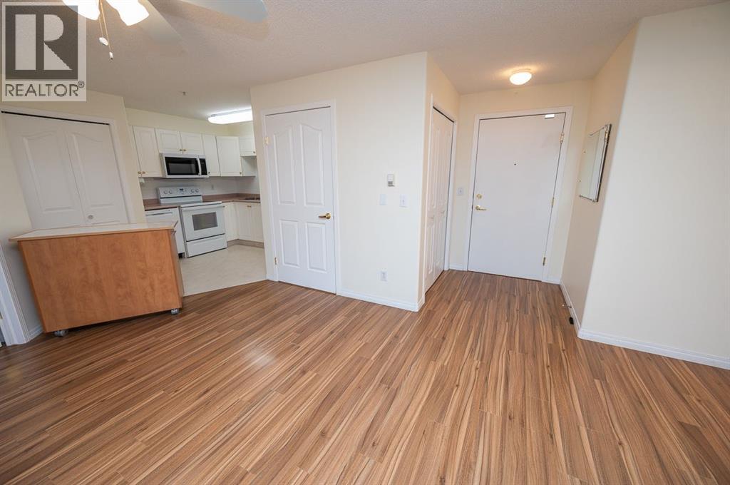 233, 56 Carroll Crescent, Red Deer, Alberta  T4P 3Y3 - Photo 2 - A2292188
