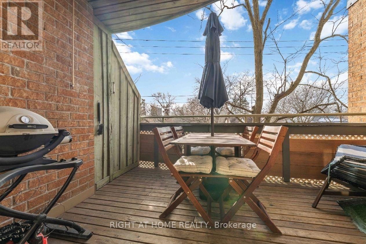 6 - 2 Columbus Avenue, Ottawa, Ontario  K1K 1R3 - Photo 21 - X12865634