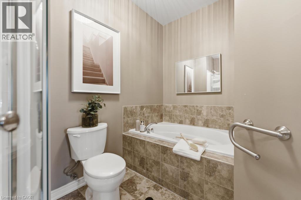 53 Redfern Avenue Unit# 27, Hamilton, Ontario  L9C 0E2 - Photo 13 - 40811066