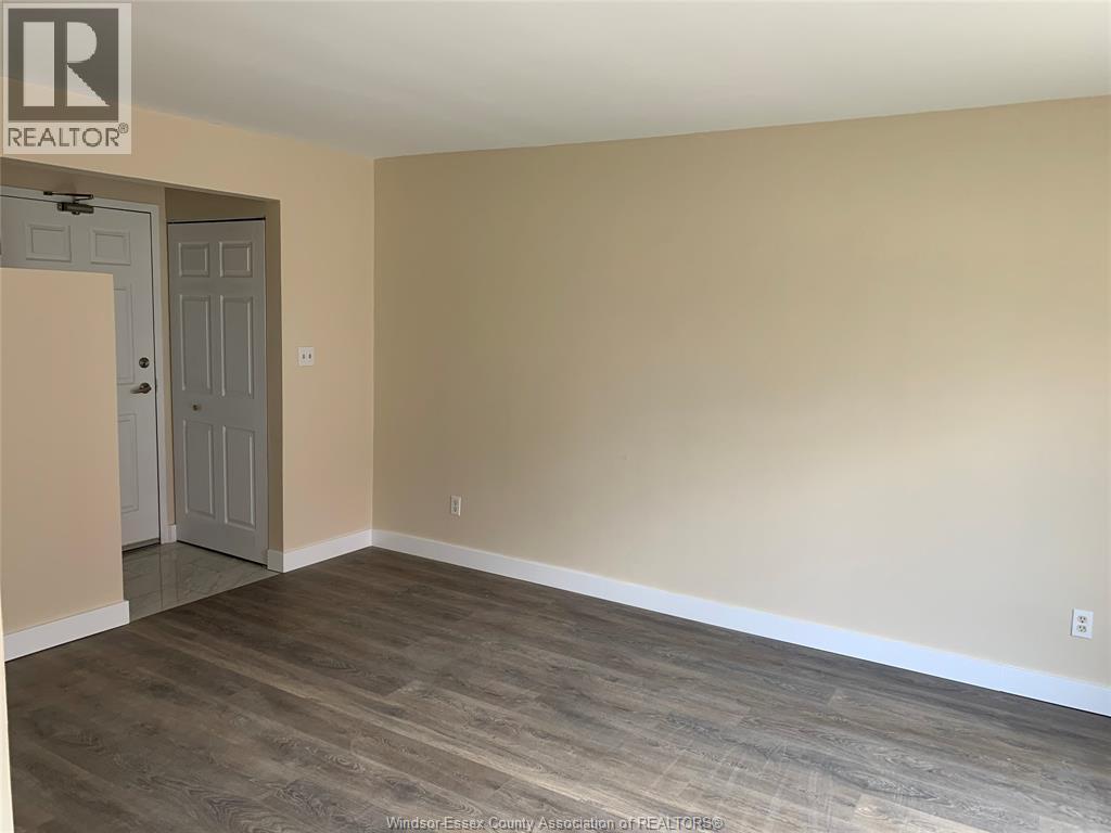 2630 Columbia Court Unit# 10, Windsor, Ontario  N9E 1B1 - Photo 2 - 26004977