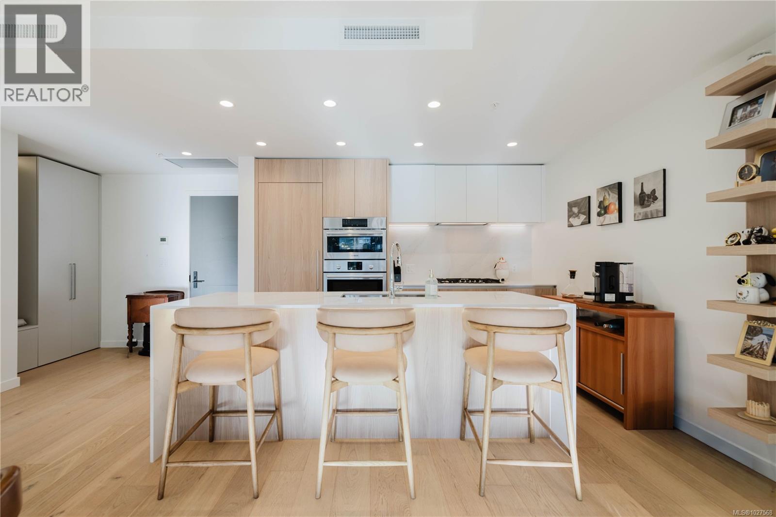 705 2000 Hannington Rd, Langford, British Columbia  V9B 7C1 - Photo 4 - 1027568