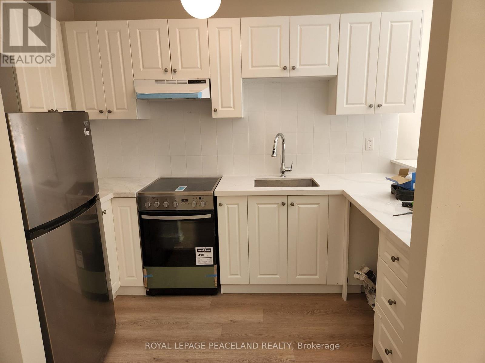 5 - 556 SPADINA CRESCENT, Toronto, Ontario