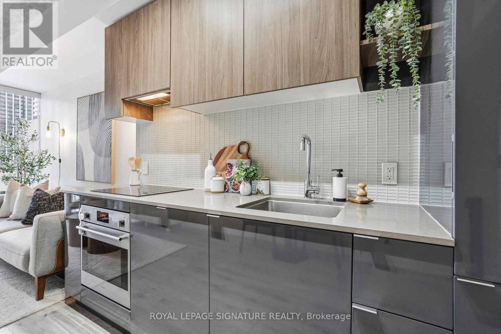 306 - 161 Roehampton Avenue, Toronto, Ontario  M4P 1P9 - Photo 20 - C12866478