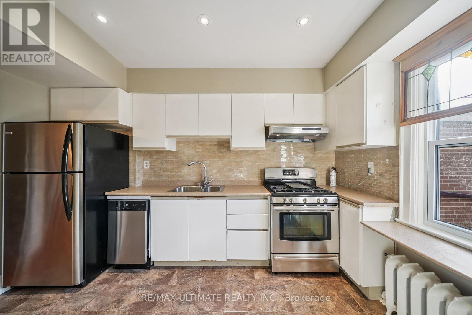 101 Rogers Road, Toronto, Ontario  M6E 1P4 - Photo 12 - C12866536