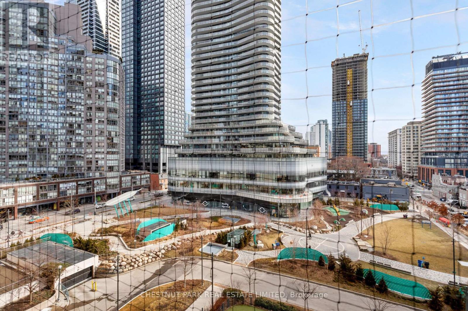 710 - 909 Bay Street, Toronto, Ontario  M5S 3G2 - Photo 27 - C12866554