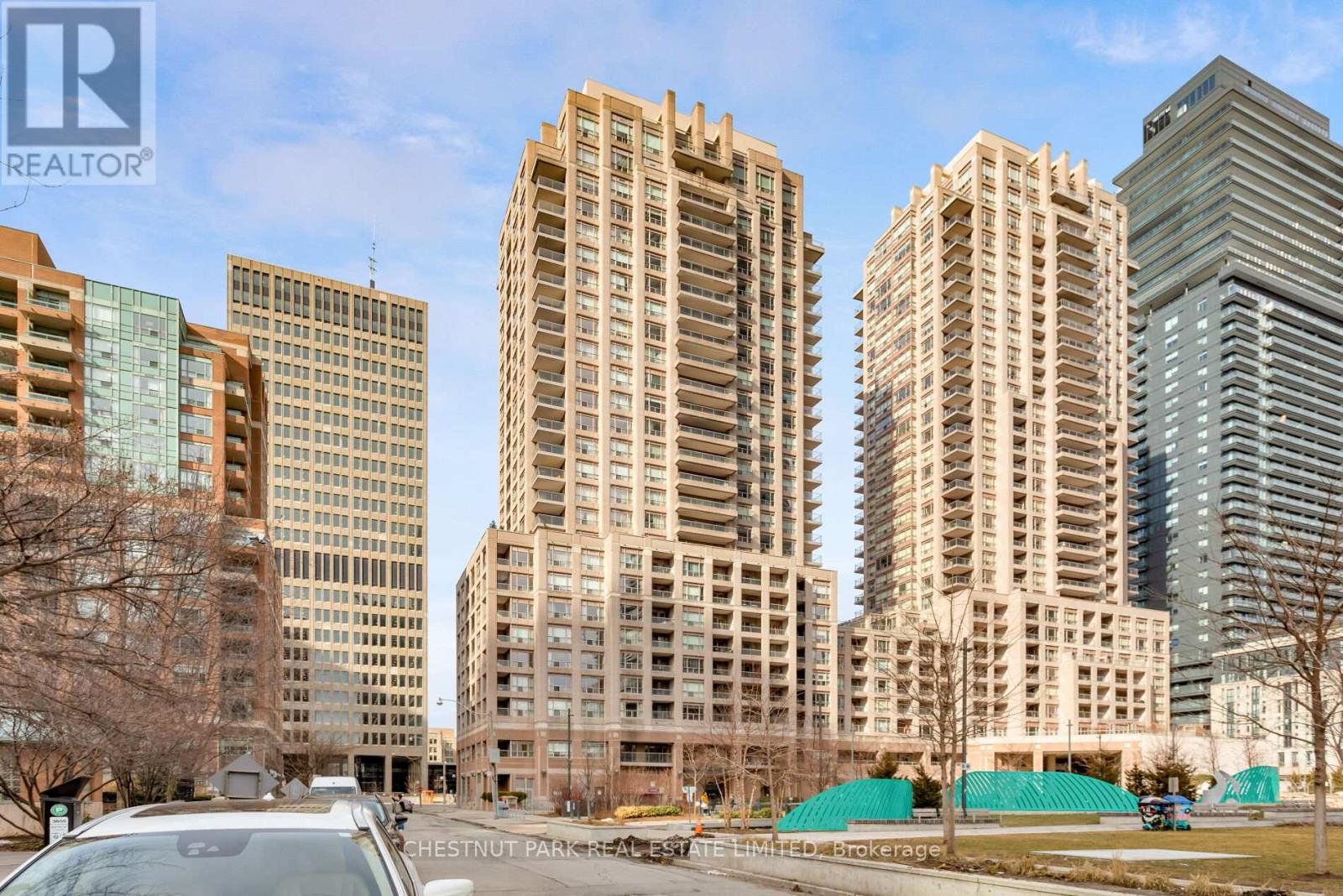 710 - 909 Bay Street, Toronto, Ontario  M5S 3G2 - Photo 31 - C12866554