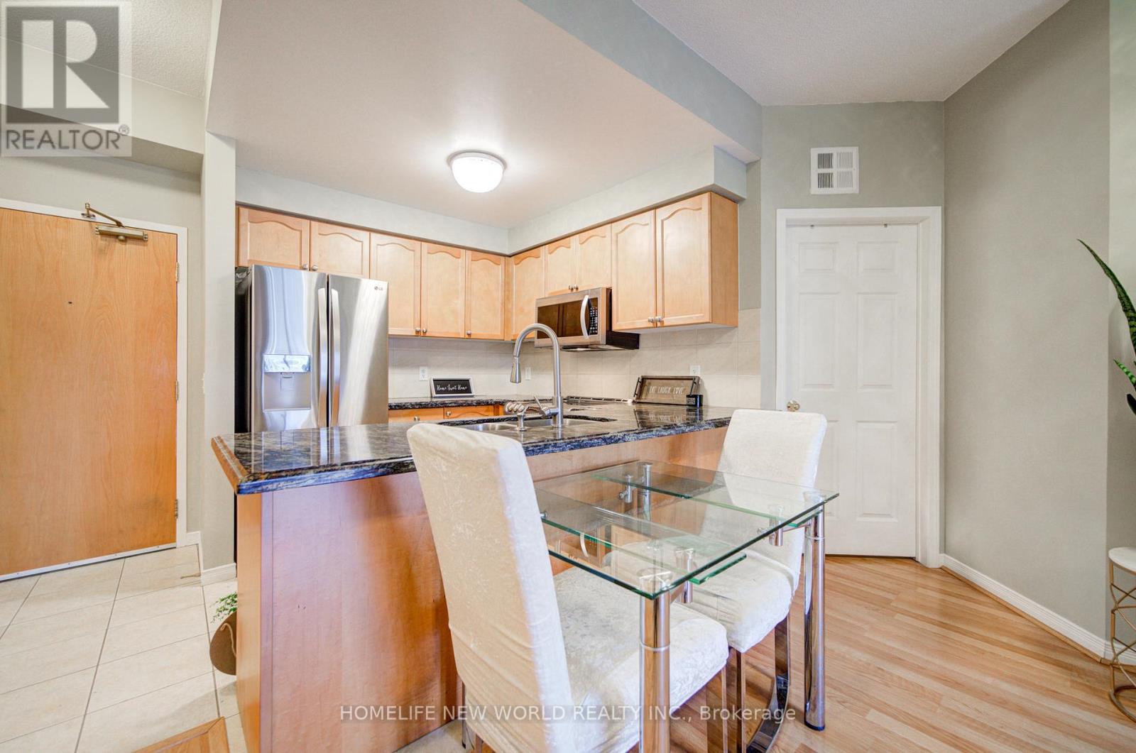 609 - 1 Maison Parc Court, Vaughan (Lakeview Estates), Ontario  L4J 9K1 - Photo 18 - N12866380