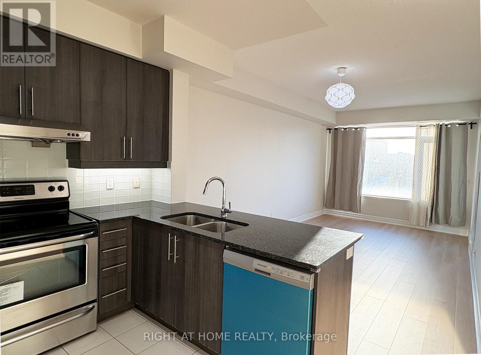 405 - 8110 BIRCHMOUNT ROAD, Markham, Ontario