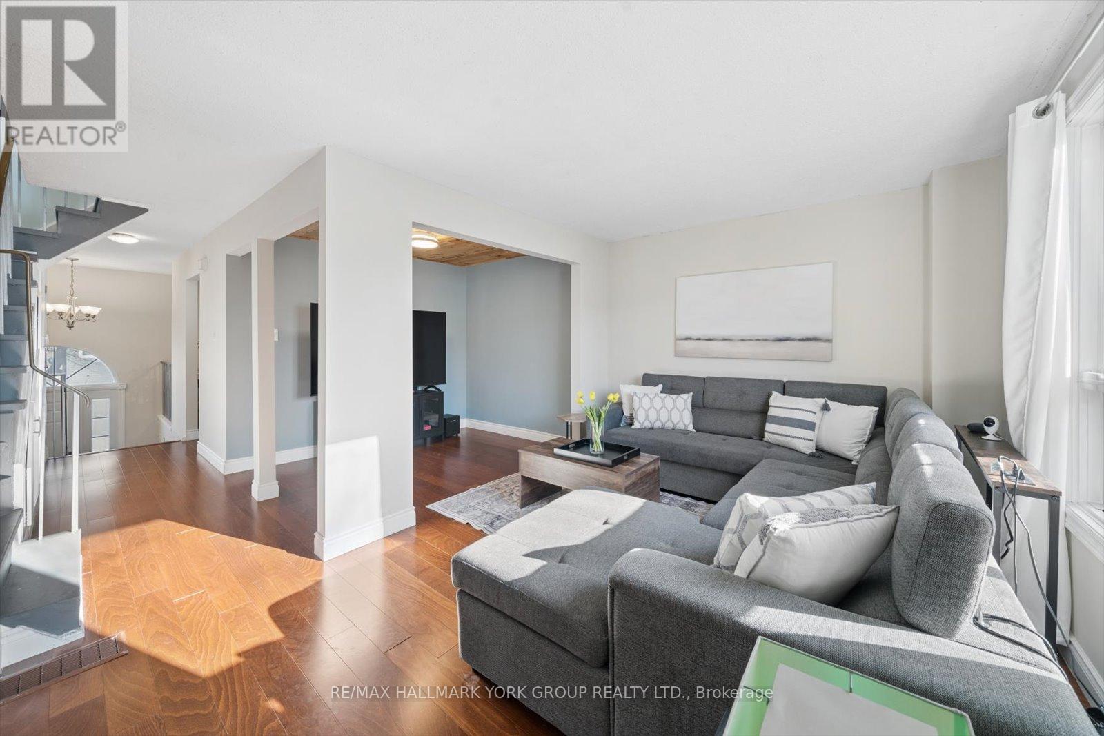 21 - 21 Harmony Circle, Bradford West Gwillimbury (Bradford), Ontario  L3Z 2T7 - Photo 19 - N12866474