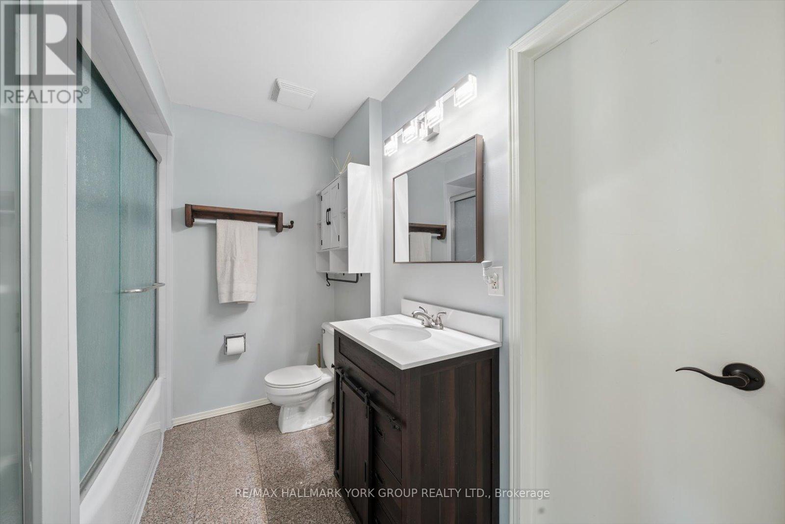 21 - 21 Harmony Circle, Bradford West Gwillimbury (Bradford), Ontario  L3Z 2T7 - Photo 26 - N12866474