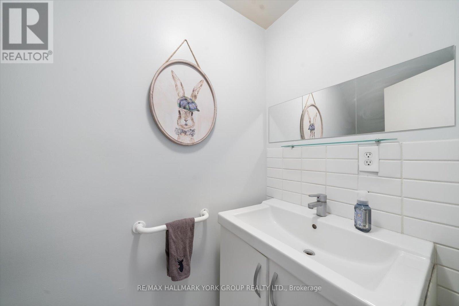 21 - 21 Harmony Circle, Bradford West Gwillimbury (Bradford), Ontario  L3Z 2T7 - Photo 33 - N12866474