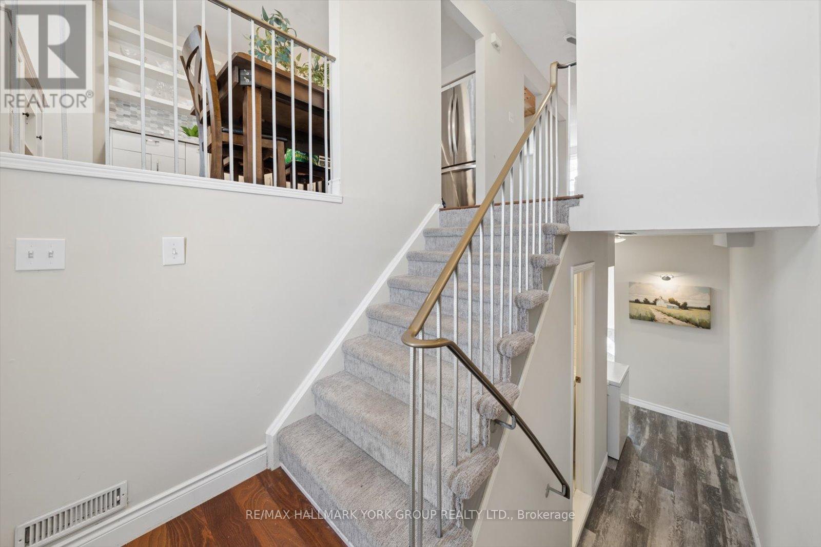 21 - 21 Harmony Circle, Bradford West Gwillimbury (Bradford), Ontario  L3Z 2T7 - Photo 6 - N12866474