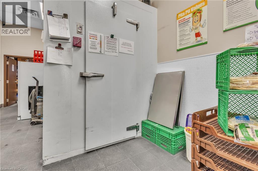 589 Fairway Road S, Kitchener, Ontario  N2C 1X4 - Photo 20 - 40810860