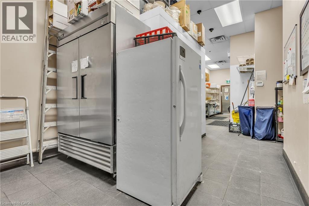 589 Fairway Road S, Kitchener, Ontario  N2C 1X4 - Photo 23 - 40810860