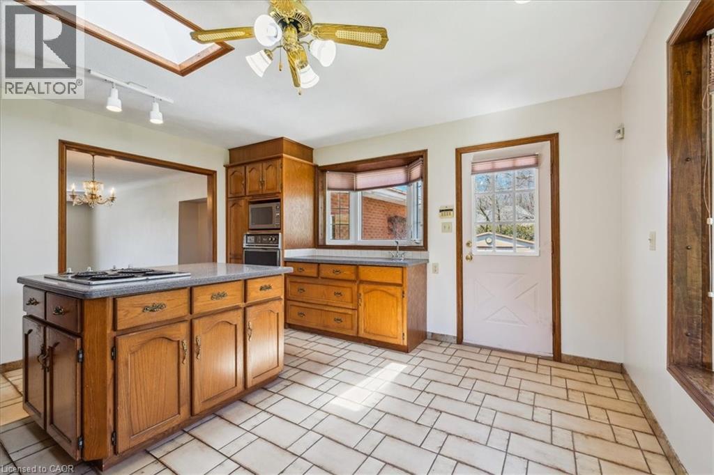 1 Westview Crescent, Waterdown, Ontario  L8B 0E4 - Photo 9 - 40810773