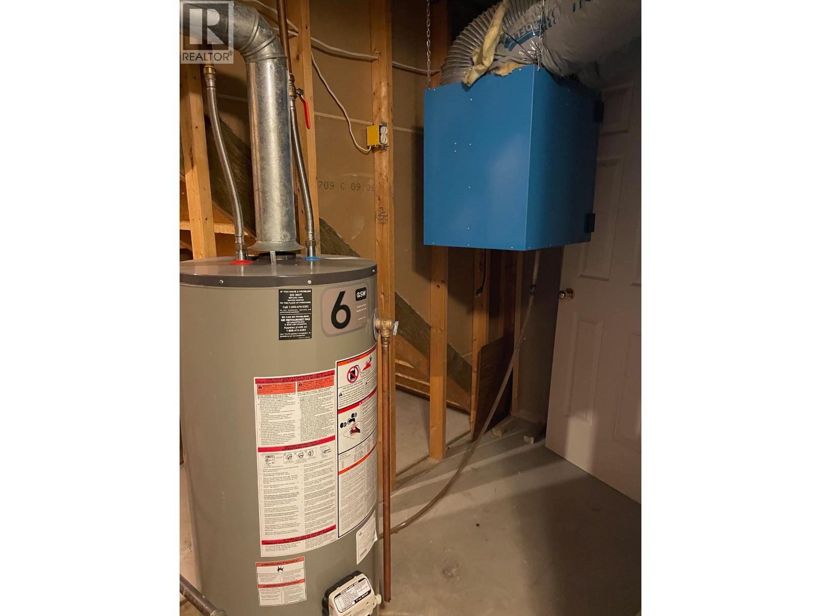 5548 Minnaker Crescent, Fort Nelson, British Columbia  V0C 1R0 - Photo 26 - R3098012