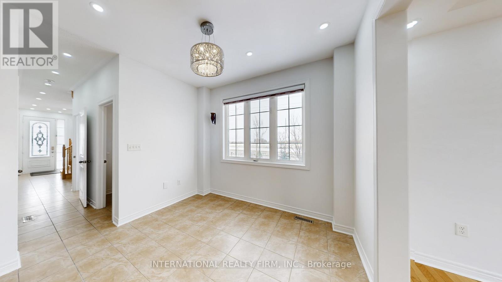 50 Biddens Square, Brampton, Ontario  L6P 0W4 - Photo 7 - W12866356