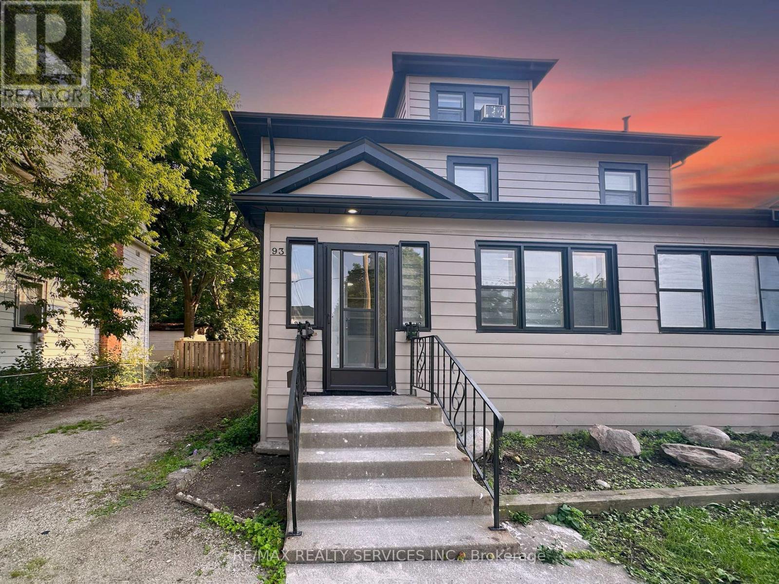 93 MILL STREET N, Brampton, Ontario