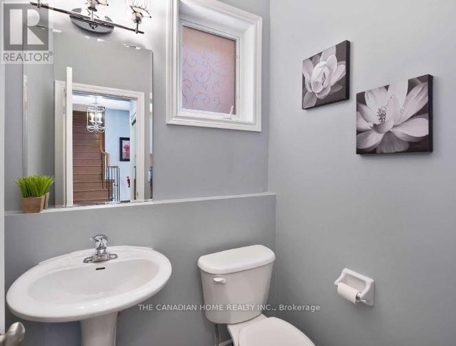 398 Van Kirk Drive, Brampton, Ontario  L7A 3V5 - Photo 3 - W12866458