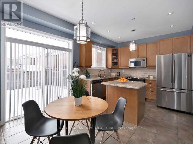 398 Van Kirk Drive, Brampton, Ontario  L7A 3V5 - Photo 6 - W12866458