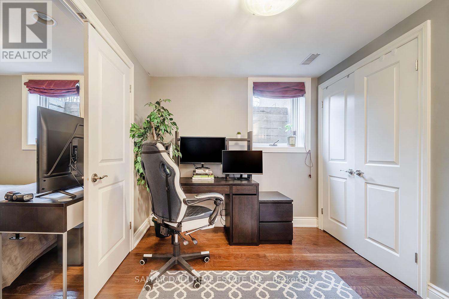 388 Ash Road, Oakville, Ontario  L6J 4P7 - Photo 30 - W12866514