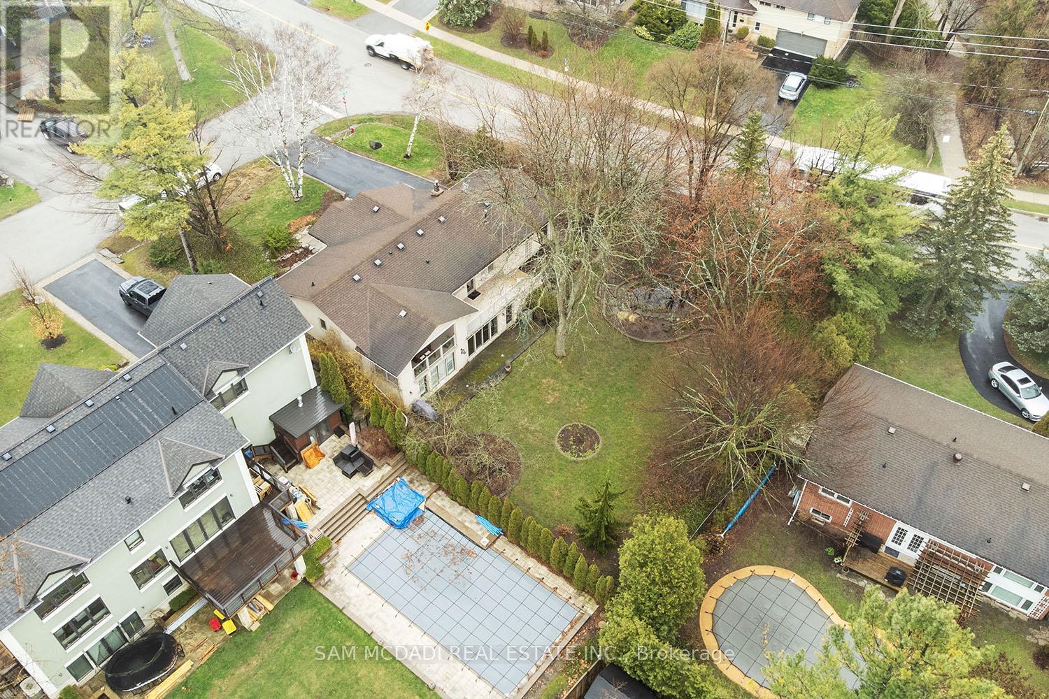 388 Ash Road, Oakville, Ontario  L6J 4P7 - Photo 41 - W12866514