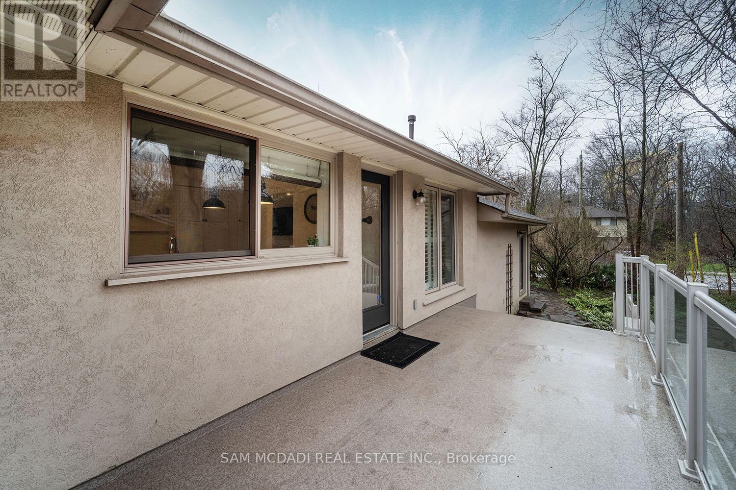 388 Ash Road, Oakville, Ontario  L6J 4P7 - Photo 45 - W12866514