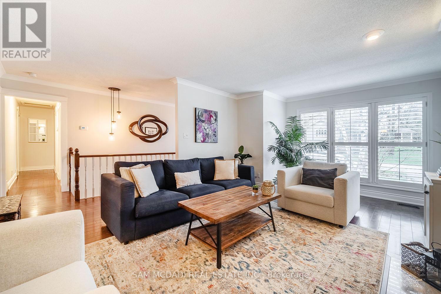 388 Ash Road, Oakville, Ontario  L6J 4P7 - Photo 6 - W12866514