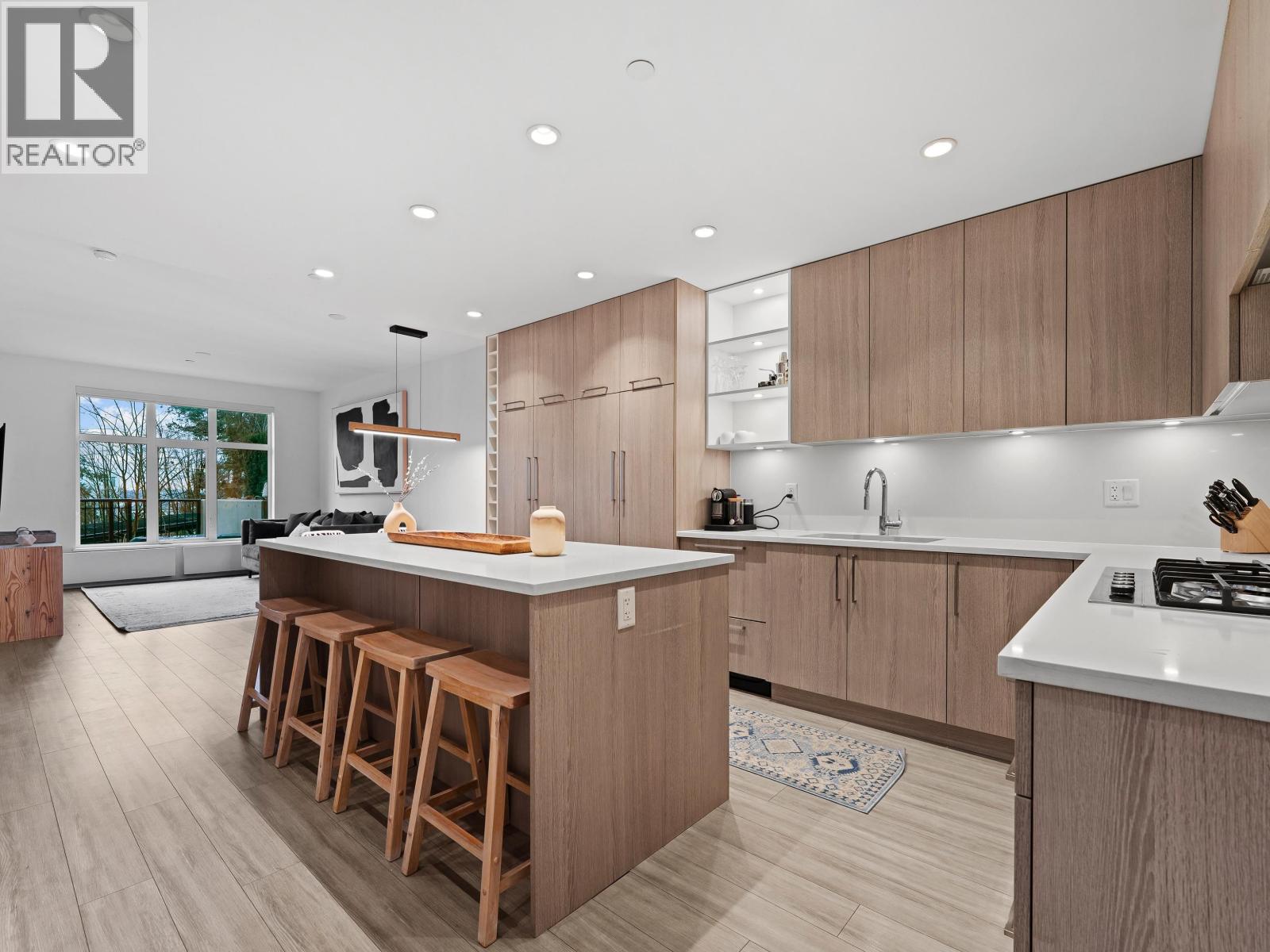 107 733 E 3rd Street, North Vancouver, British Columbia  V7L 1G8 - Photo 8 - R3090101